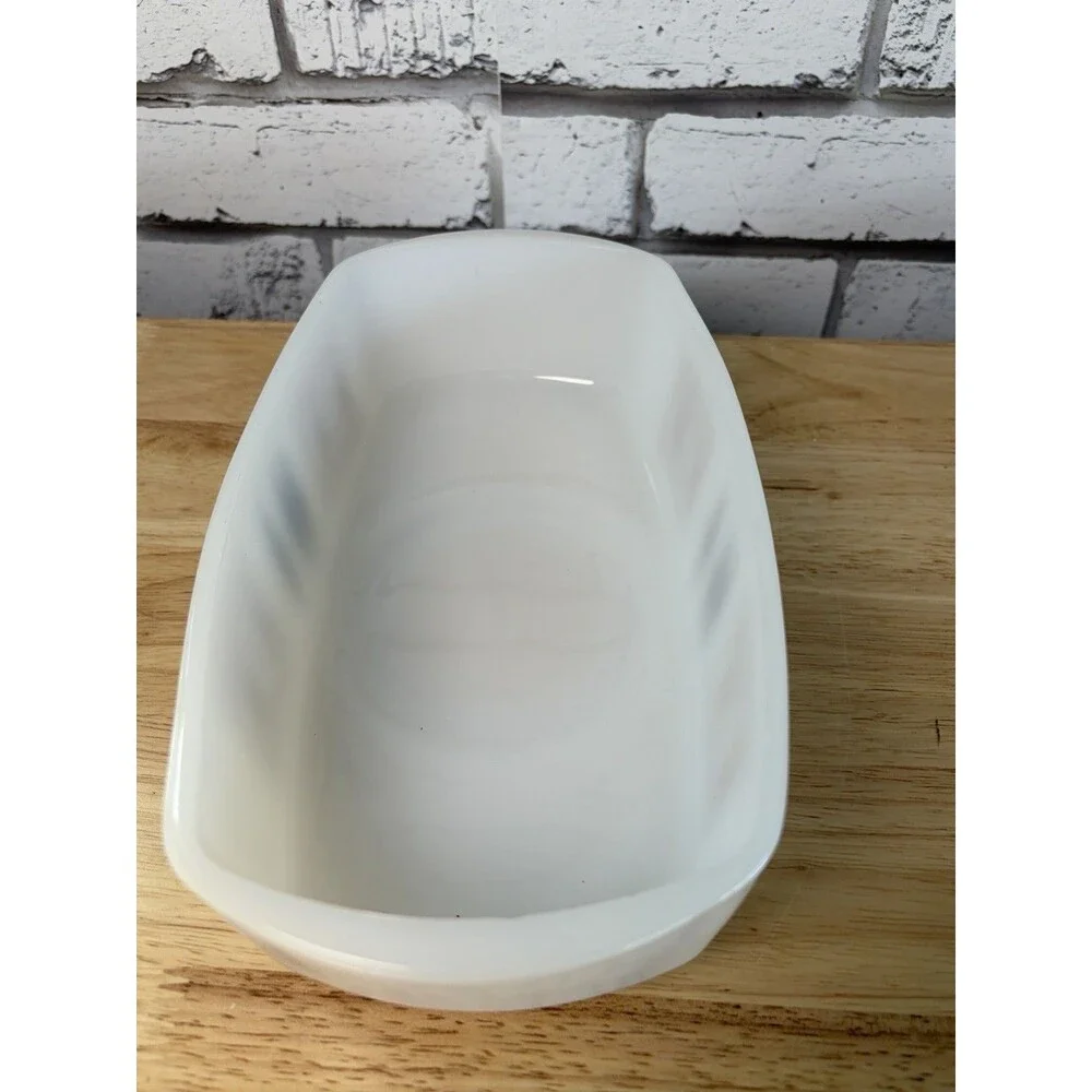 Federal Atomic Harlequin & Mesa Casseroles Loaf Milk Glass Starburst Vintage